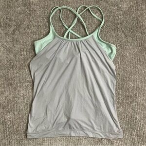 Athleta Built-In Bra Tank Top XL Gray Aqua Strappy Back Workout Yoga